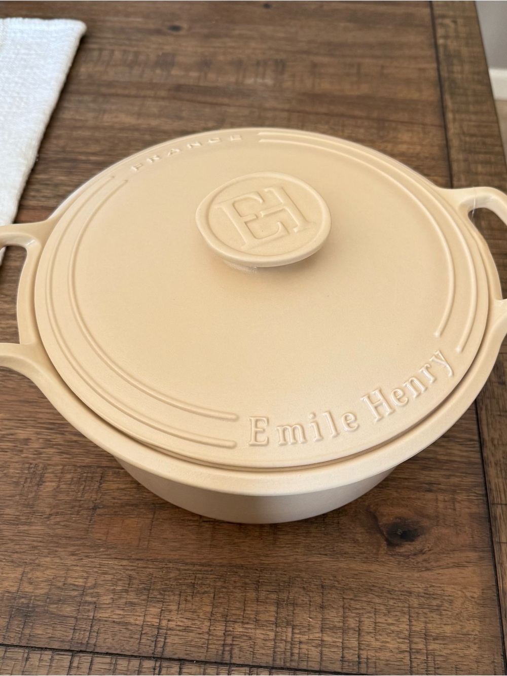 NEW Emile Henry Sublime Ceramic Dutch Oven 6qt Crème (Made in France)
